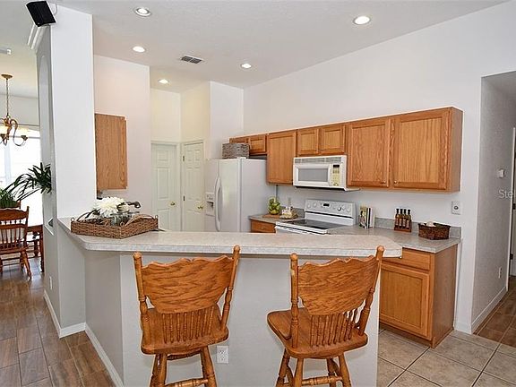 3rd image of 3010 Bay Laurel Cir S