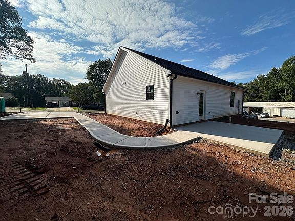 4th image of 5101 Ridge St