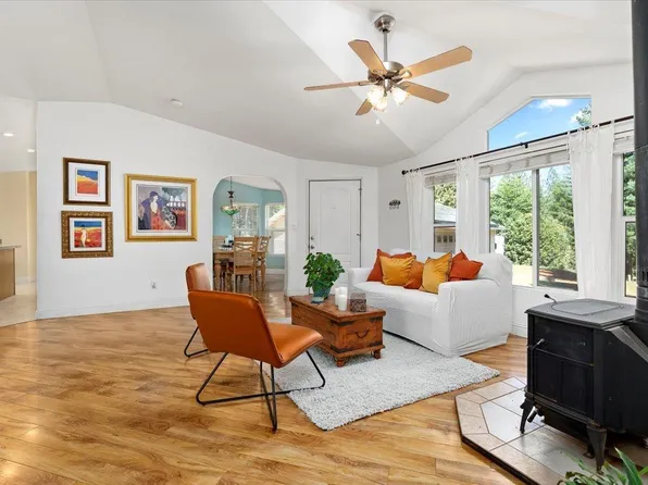17307 New York House Rd, Brownsville, CA 95919