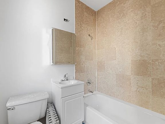 5th image of 243 W 63rd St Penthouse Pc