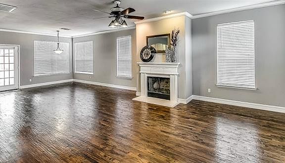 4th image of 1836 Stewart Dr