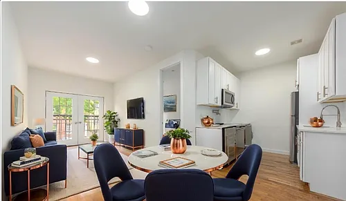 136 Cornelia St #2 Photo 1