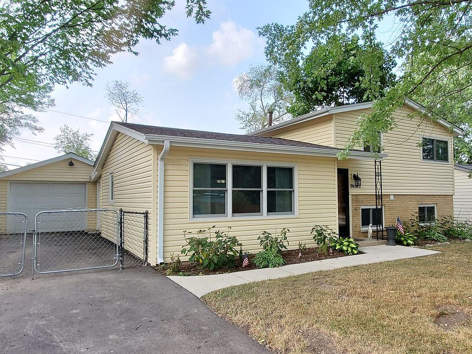 1st image of 36363 N Grandwood Dr