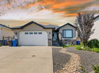732 E 1st Ave, Irricana, AB T0M1B0