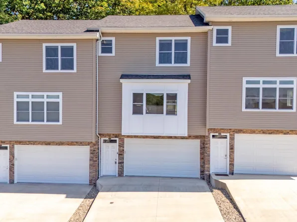 102 Pasture Ln, Morgantown, WV 26505