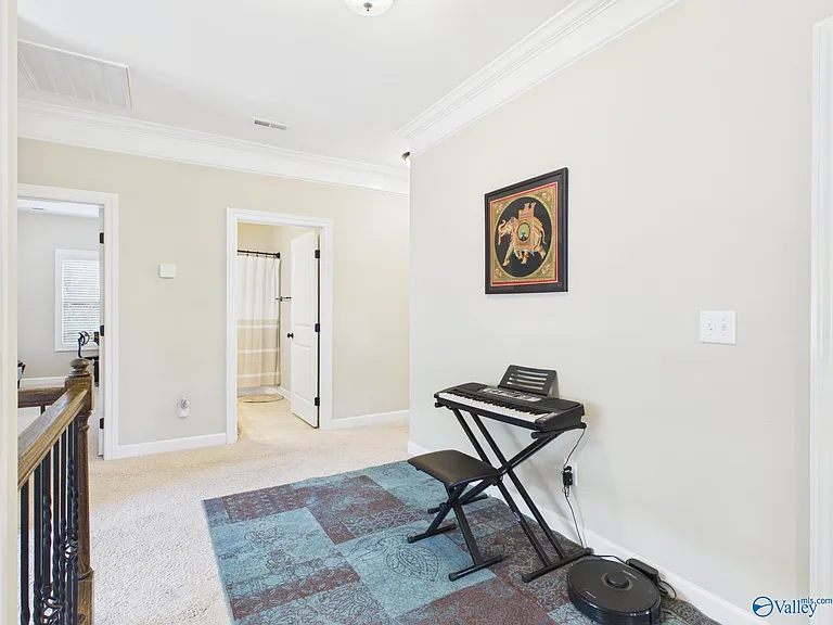 148 Kelso Blvd — Photo 15