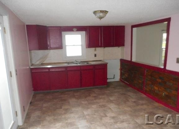 4th image of 4865 Deleon Dr