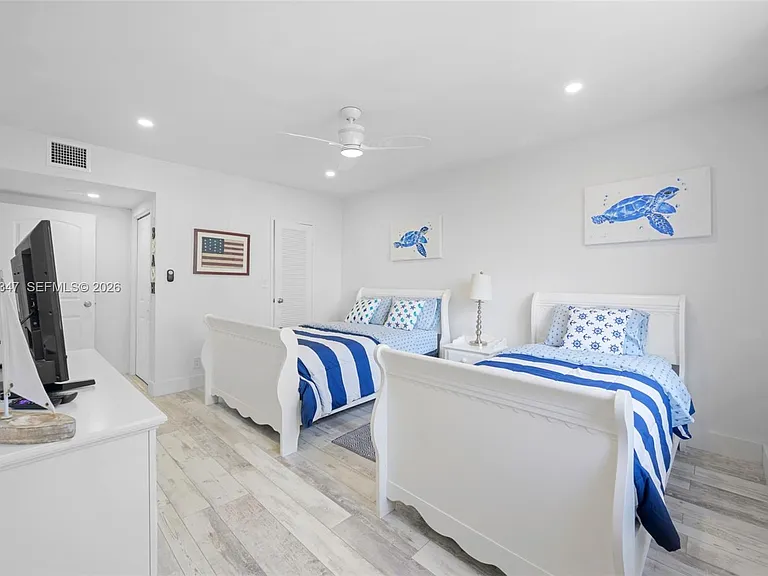 3725 S Ocean Dr #924 — Photo 11