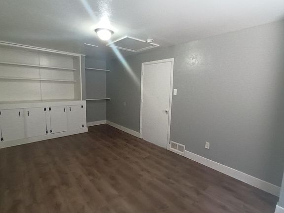 3rd image of 1608 Nemnich Ave