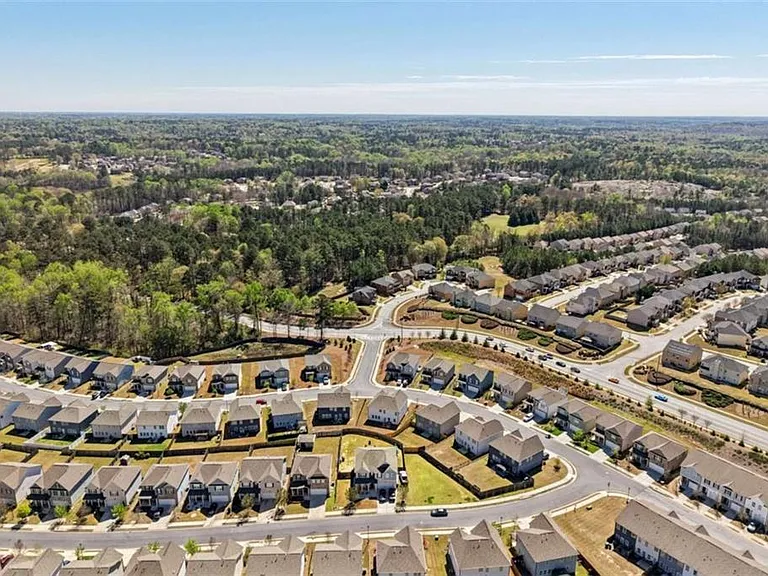3605 Broadwick Ln — Photo 32
