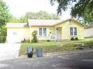 705 W 4th St, Lampasas, TX 76550