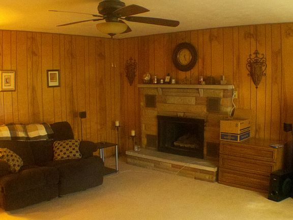 5th image of 706 S County Road 225 W
