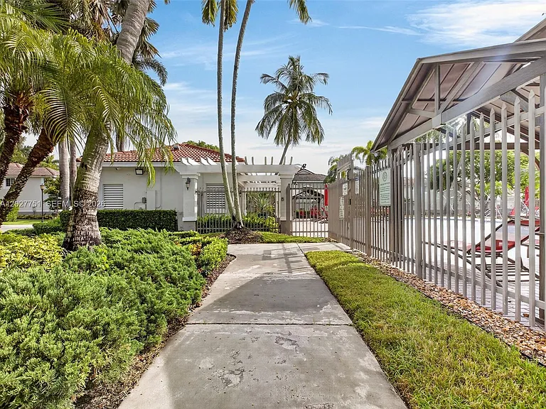 3677 San Simeon Cir #3677 — Photo 49