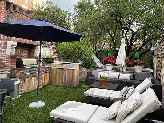 Rented by Corcoran | media 10