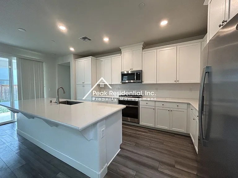 5725 Harveston Way — Photo 12