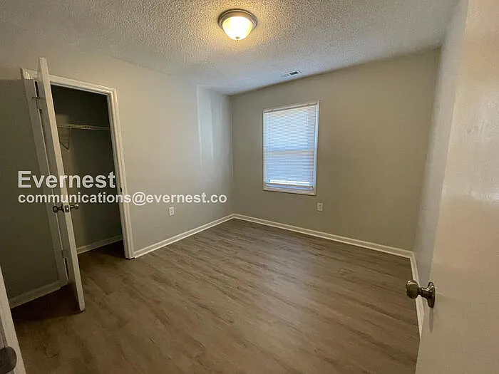 504 E McLelland Ave — Photo 8
