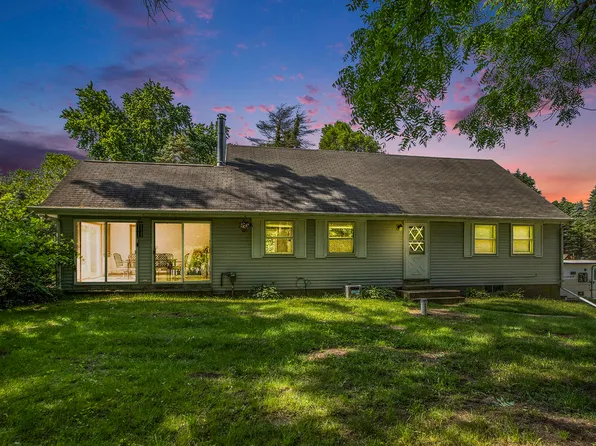 42696 County Road 653, Paw Paw, MI 49079