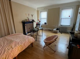 587 Beacon St #6, Boston, MA 02215