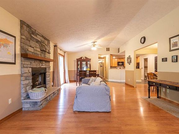 5th image of 1870 E Dutcherman Dr