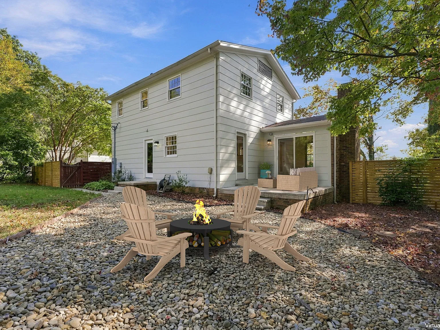 3 bed, 2.5 bath, 1560 sqft, $2,100 — Photo 3
