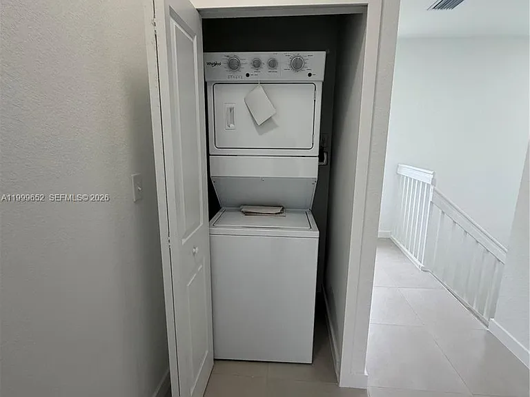 8034 NW 14th Pl #8034 — Photo 10