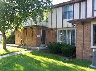 32855 Barclay Sq, Warren, MI 48093
