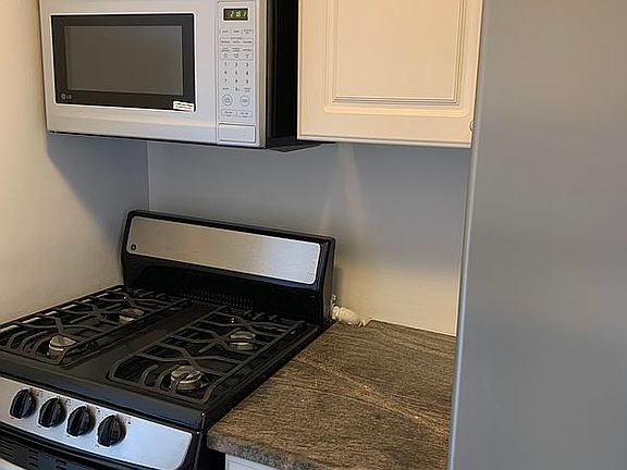 4th image of 166 2nd Ave APT 15G