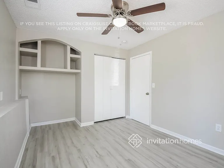 1850 W Mosier Pl — Photo 12