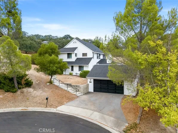 806 Grove St, Paso Robles, CA 93446