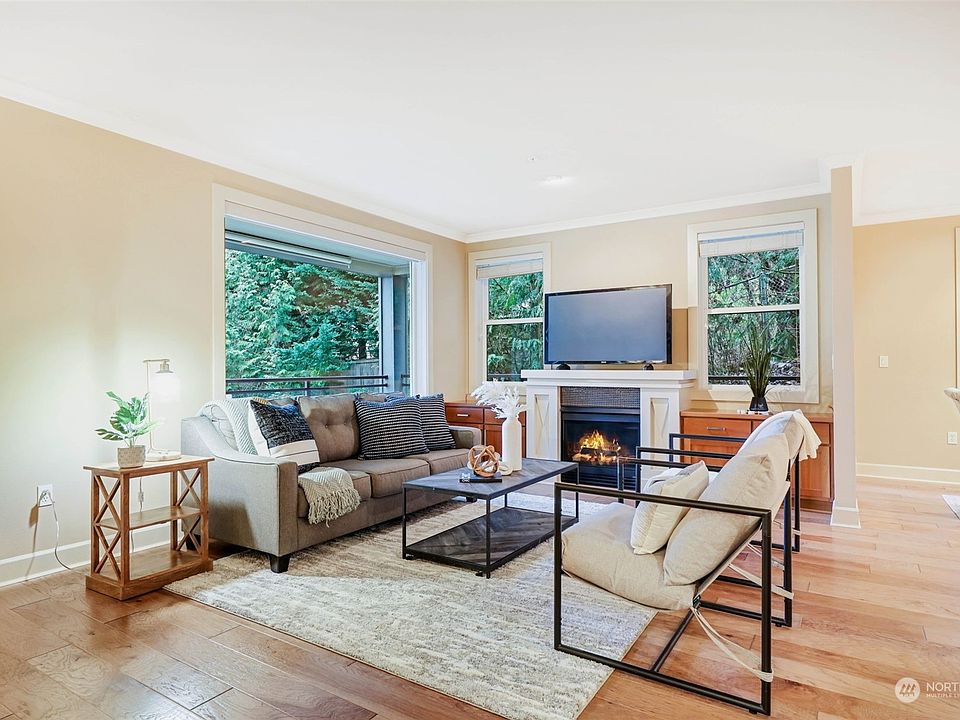 1st image of 8850 Redmond Woodinville Road NE #303