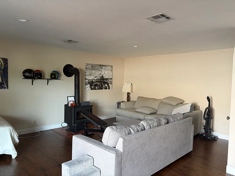 22446 Loch Lomond Dr — Photo 18