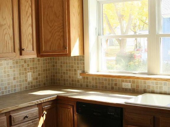 Newer kitchen, great southern exposure. Dishwasher, disposal, and plenty of cabinets