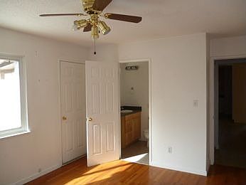 5th image of 442 El Portal Ave