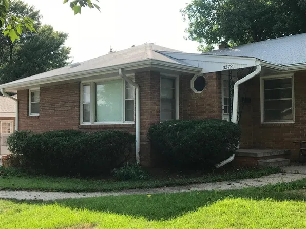 3372 S 81st Ave, Omaha, NE 68124