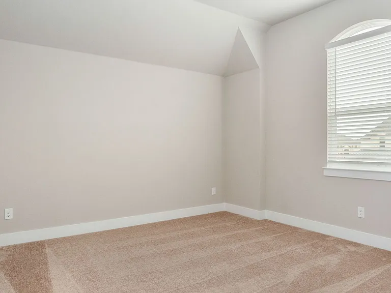 1817 Hidden Creek Dr — Photo 32