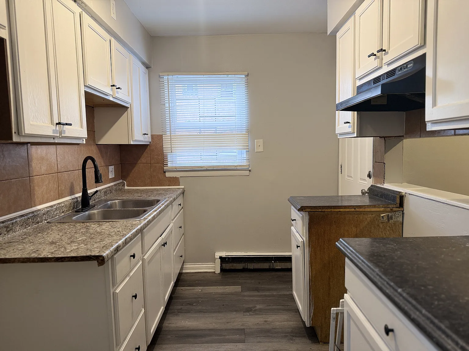 7822-7824 S South Shore Drive - 7822-1D — Photo 3