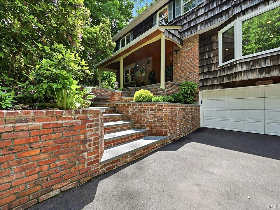 1st image of 28 Maplewood Drive