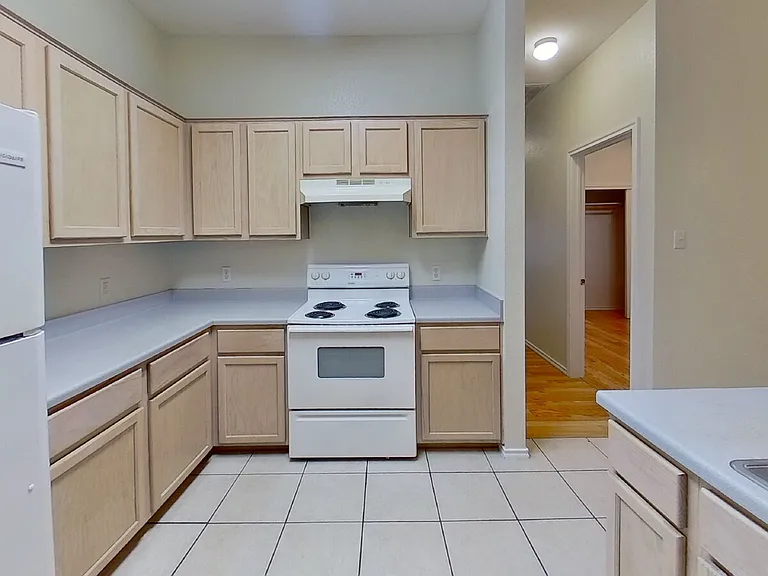 1705 Constantino Cir #B — Photo 15