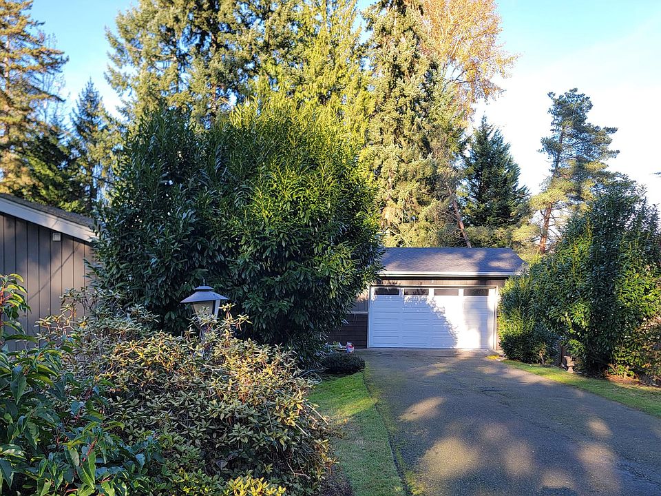 1st image of 12454 NE 6th Pl
