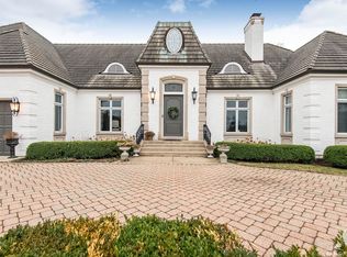 11361 W Plainfield Rd, Indian Head Park, IL 60525