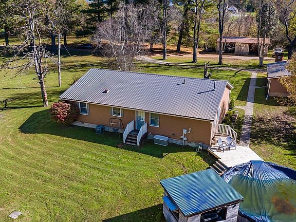 2nd image of 10474 Butler Rd NE