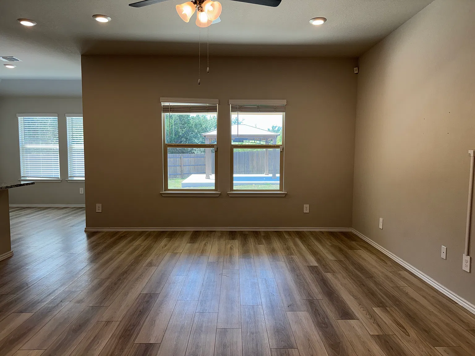 4 bed, 1669 sqft, $1,850 — Photo 3