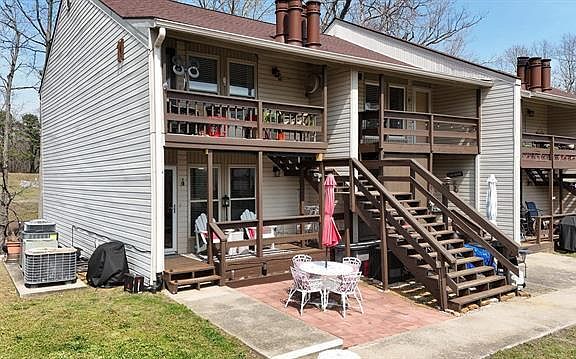 4th image of 328 Champion Hills Rd #11A