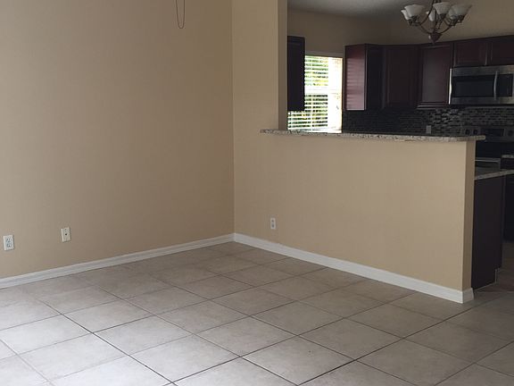 5th image of 13112 Carrollwood Creek Dr