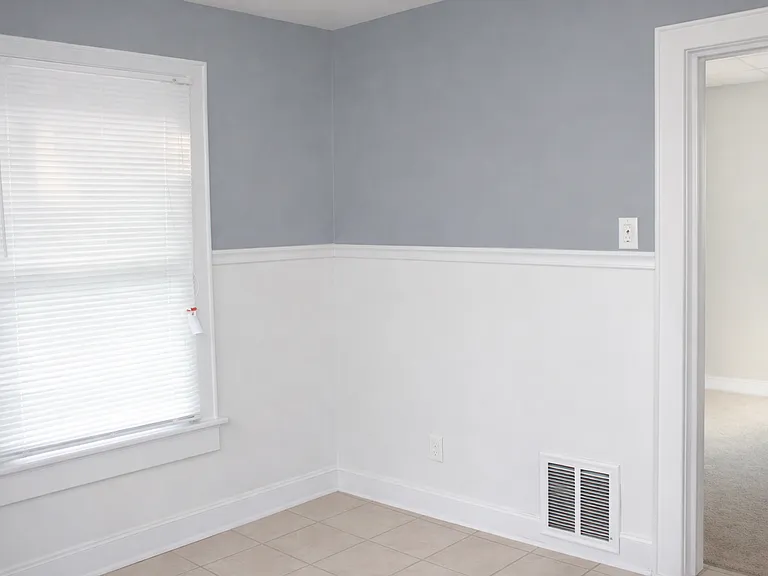 2134 34th St NE — Photo 3