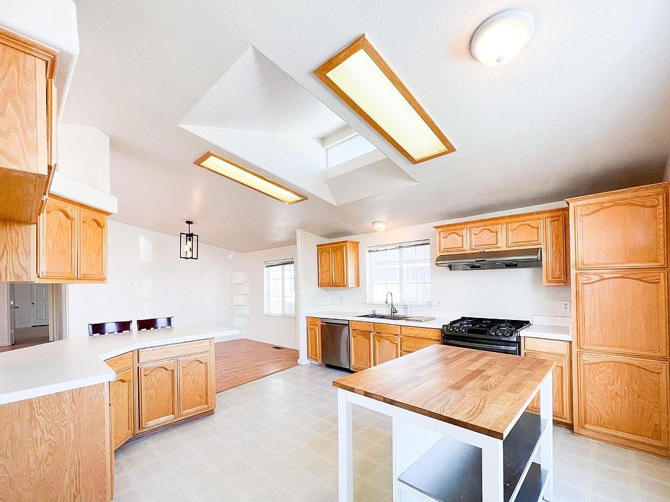 1st image of 1085 Tasman Dr Space 178