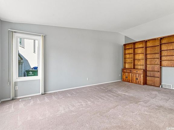 5th image of UNIT 119-636 Heritage LANE