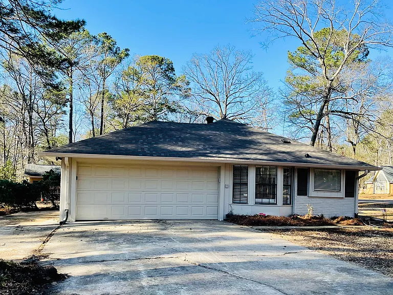 327 Swallow Dr — Photo 5