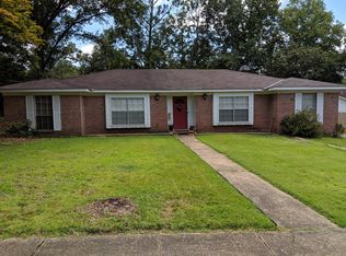 2532 Coachman Ct, Mobile, AL 36695