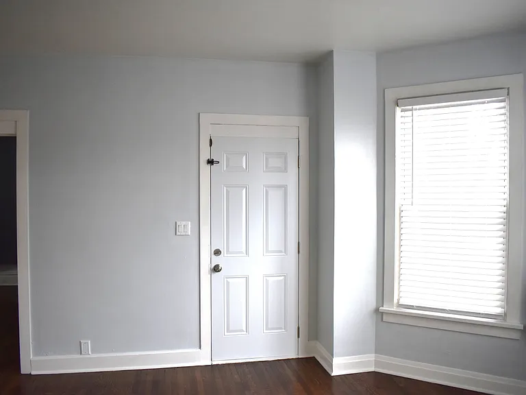 6011 37th Ave #6011 — Photo 2